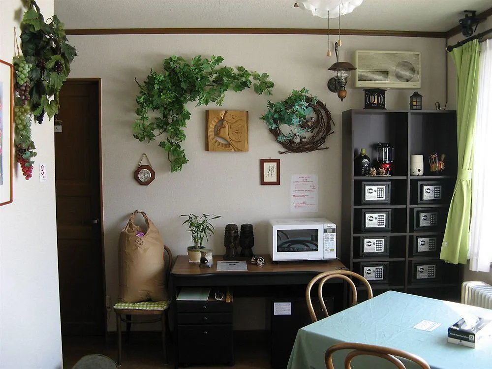 Hotel Guest House Kazenouta Chitose